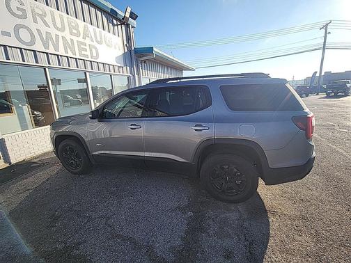 2021 GMC Acadia AWD AT4