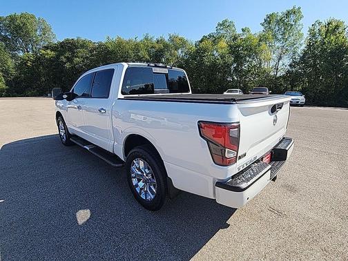 2020 Nissan Titan SL