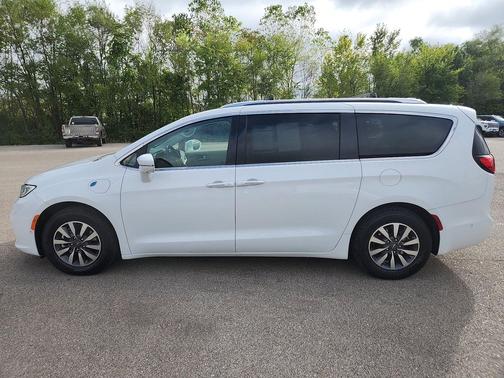 2021 Chrysler Pacifica Hybrid Touring L