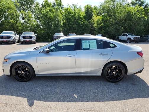2022 Chevrolet Malibu FWD LT