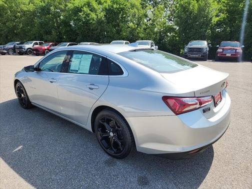 2022 Chevrolet Malibu FWD LT