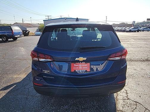 2022 Chevrolet Equinox LS