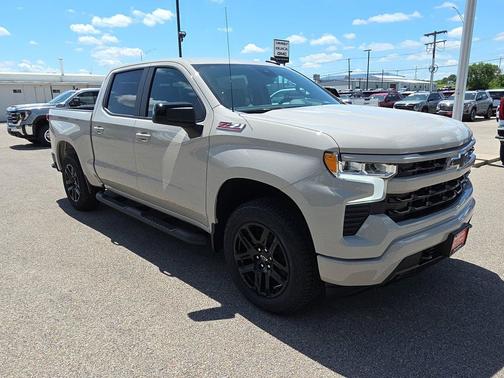 White Sands 2026 Chevrolet Silverado 1500 RST