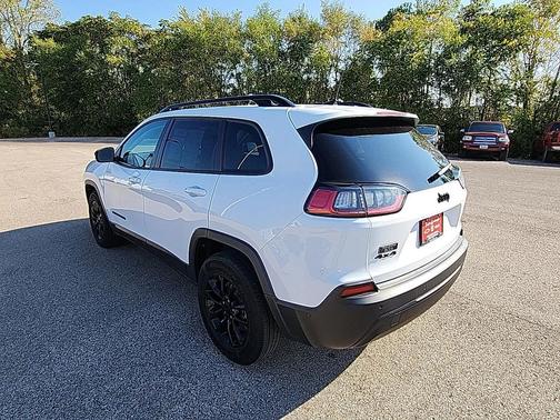 2023 Jeep Cherokee Altitude