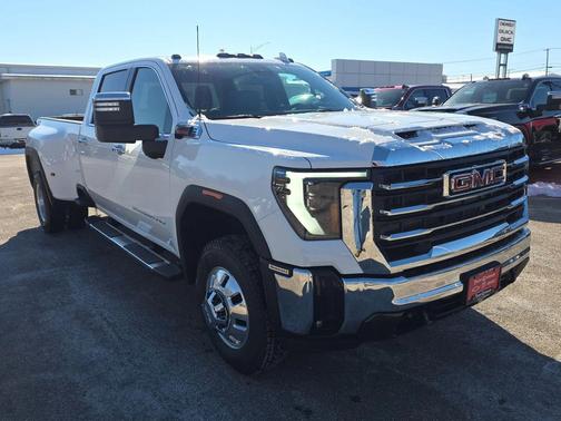 2026 GMC Sierra 3500 SLT