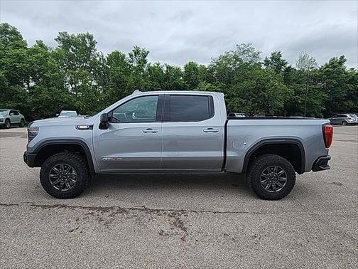 2025 GMC Sierra 1500 AT4X