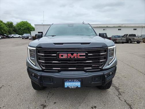 2025 GMC Sierra 1500 AT4X