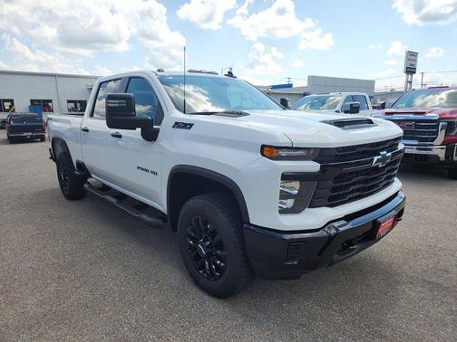 2025 Chevrolet Silverado 2500 Custom
