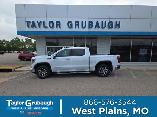 Glacier White Tricoat 2026 GMC Sierra 1500 SLT