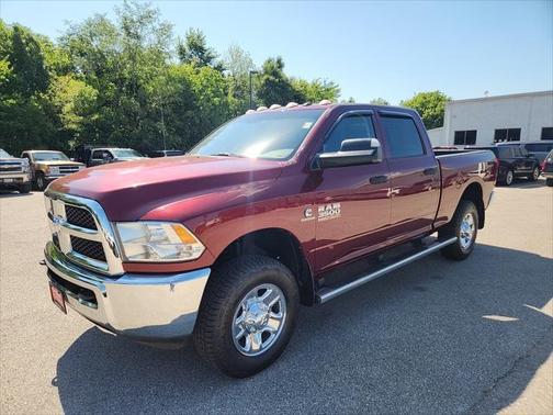 2017 RAM 3500 Tradesman Crew Cab 4x4 6'4' Box