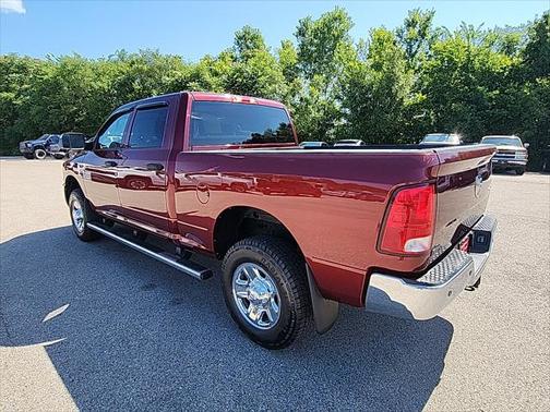 2017 RAM 3500 Tradesman Crew Cab 4x4 6'4' Box