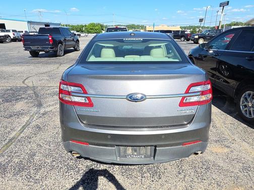 2013 Ford Taurus Limited