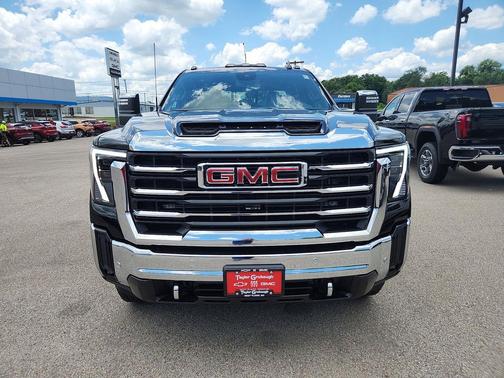 2025 GMC Sierra 3500 SLT