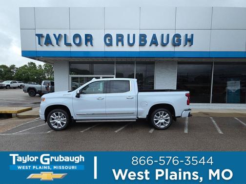 Polar White Tricoat 2026 Chevrolet Silverado 1500 High Country