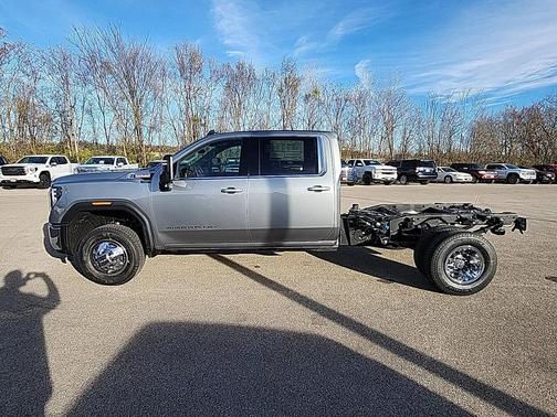 2026 GMC Sierra 3500 SLE