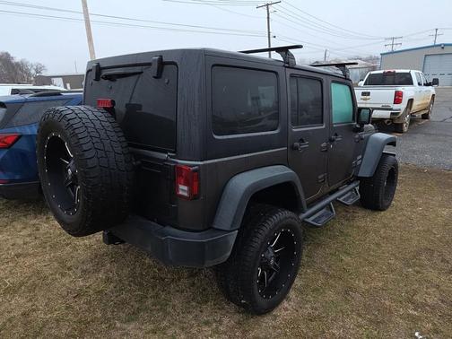 2017 Jeep Wrangler Unlimited Sport
