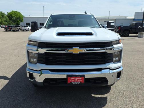 Summit White 2024 Chevrolet Silverado 3500 LT