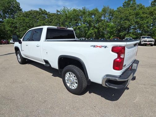Summit White 2024 Chevrolet Silverado 3500 LT
