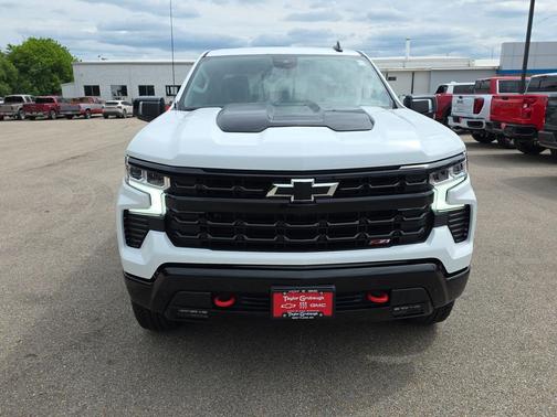 Summit White 2026 Chevrolet Silverado 1500 LT Trail Boss