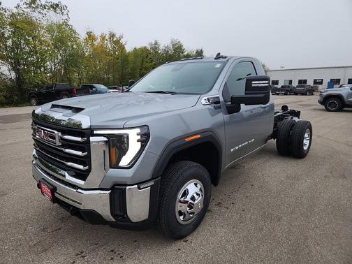 2026 GMC Sierra 3500 SLE