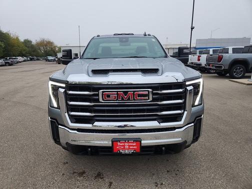 2026 GMC Sierra 3500 SLE