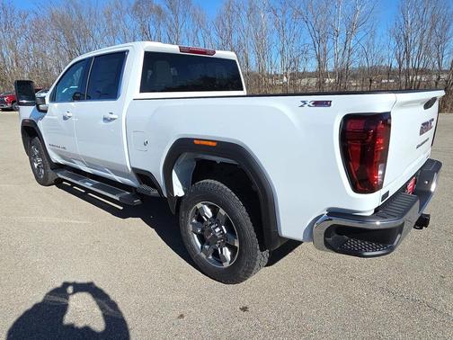 2026 GMC Sierra 2500 SLE