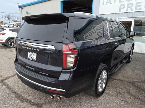2023 Chevrolet Suburban Premier