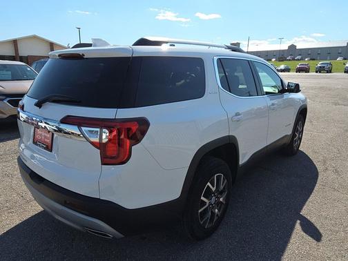 2023 GMC Acadia FWD SLE