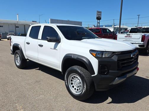Summit White 2024 Chevrolet Colorado Trail Boss
