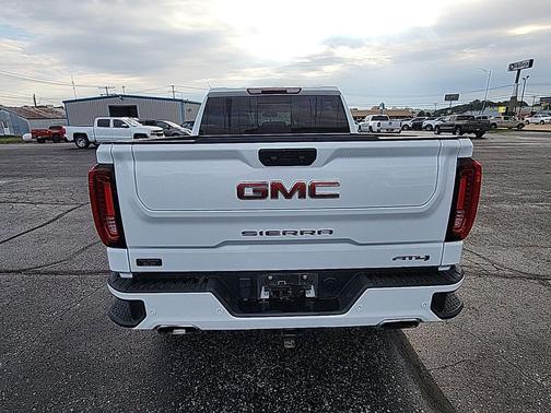 2024 GMC Sierra 1500 AT4
