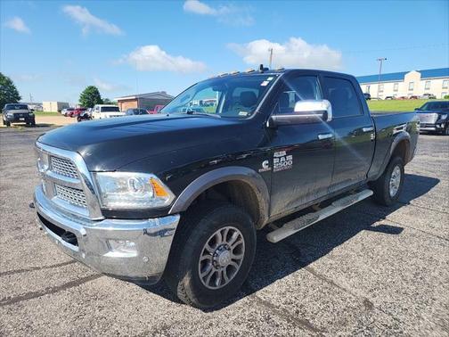 2018 RAM 2500 Laramie Crew Cab 4x4 6'4' Box