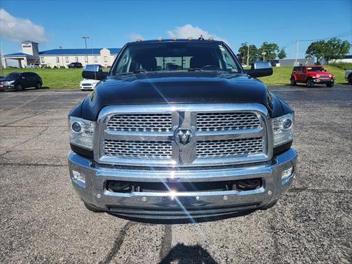 2018 RAM 2500 Laramie Crew Cab 4x4 6'4' Box