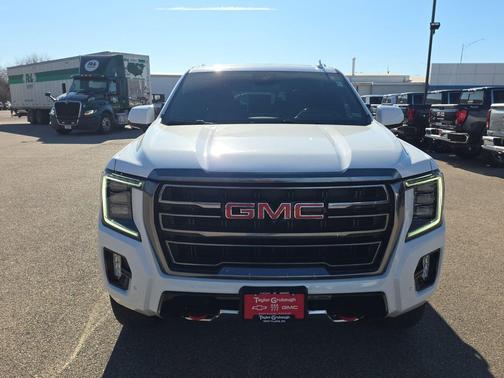 2023 GMC Yukon XL AT4