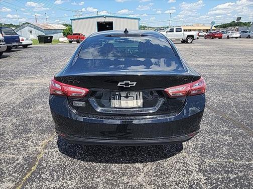 2021 Chevrolet Malibu FWD LT