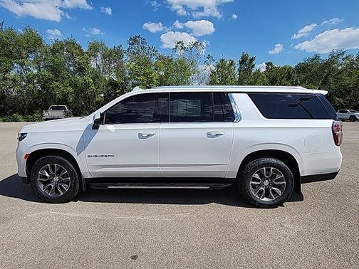 2022 Chevrolet Suburban LT