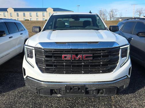 2025 GMC Sierra 1500 Pro