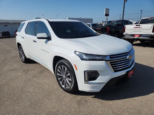 2023 Chevrolet Traverse Premier