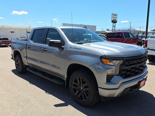 Sterling Gray Metallic 2026 Chevrolet Silverado 1500 Custom