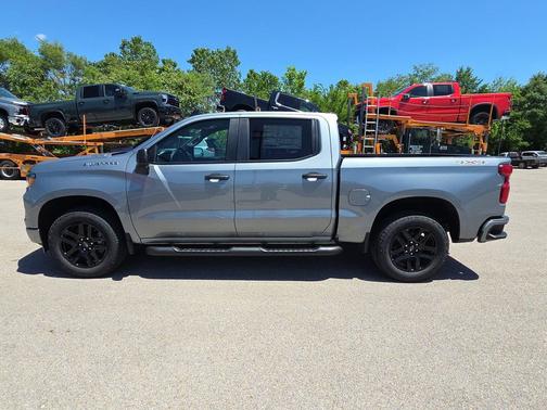 Sterling Gray Metallic 2026 Chevrolet Silverado 1500 Custom