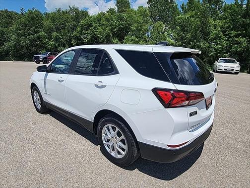 2022 Chevrolet Equinox LS