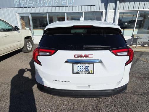 2023 GMC Terrain SLE