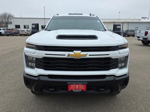2024 Chevrolet Silverado 2500 Custom
