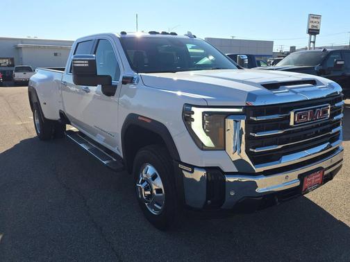 2026 GMC Sierra 3500 SLT