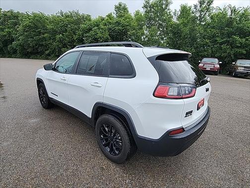 2023 Jeep Cherokee Altitude