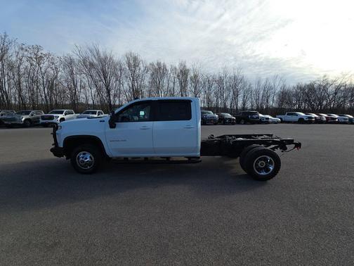 2023 Chevrolet Silverado 3500 LT