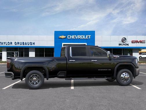 2026 GMC Sierra 3500 SLT