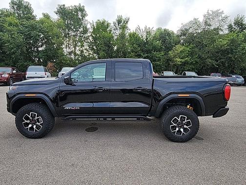 2025 GMC Canyon AT4