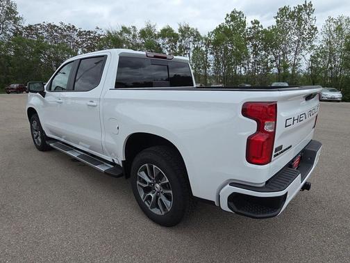 Summit White 2026 Chevrolet Silverado 1500 RST