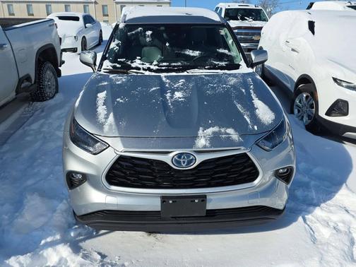 2023 Toyota Highlander Hybrid XLE