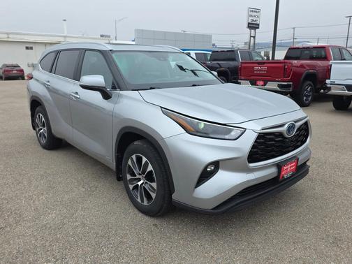 2023 Toyota Highlander Hybrid XLE